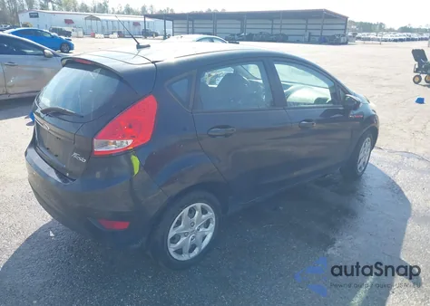 2013 Ford Fiesta Se z USA, uszkodzony, nr VIN 3FADP4EJXDM207008